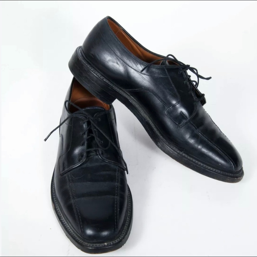 Allen Edmonds Hillcrest Men’ Dress Shoe